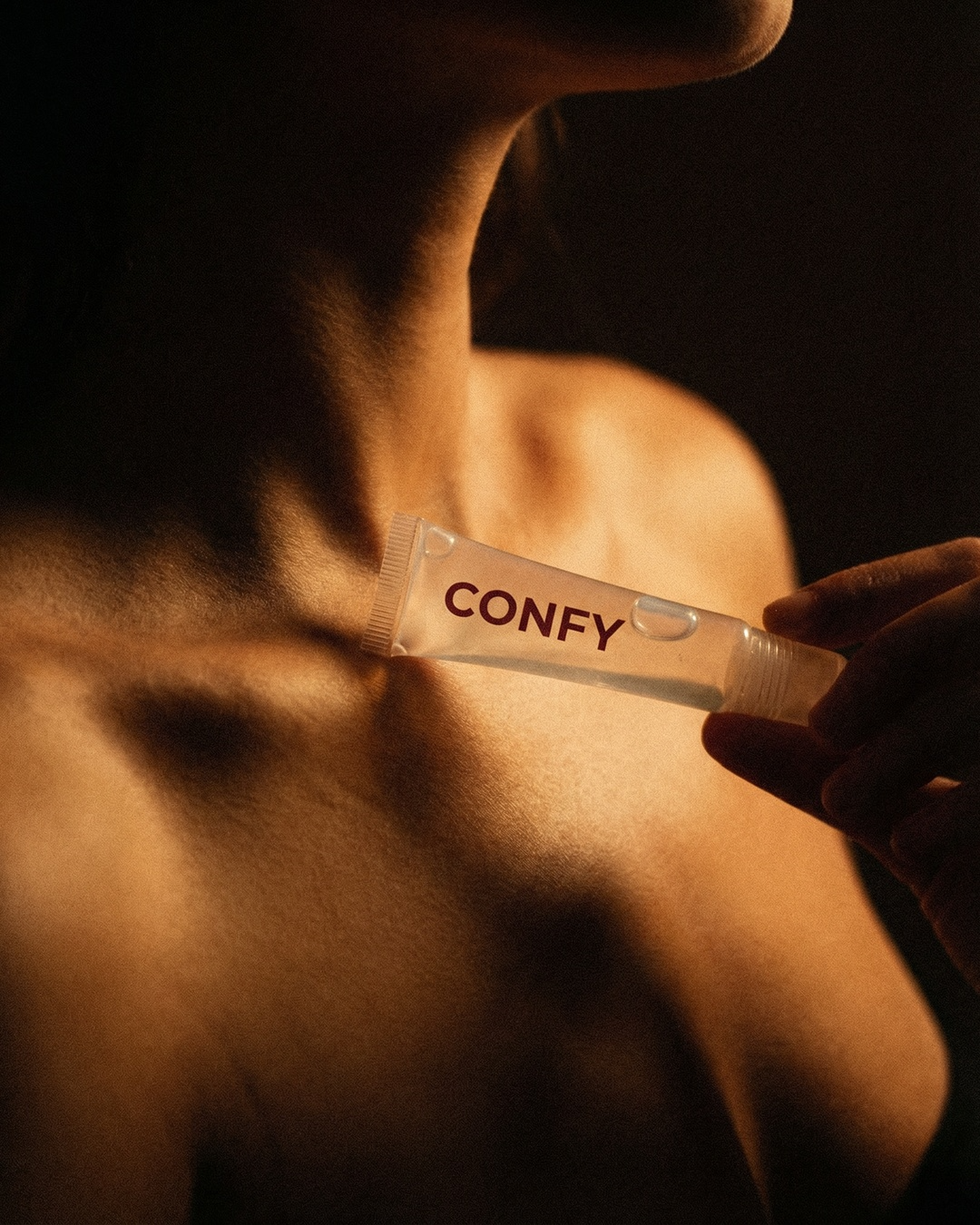 Le fixateur invisible | CONFYSKIN